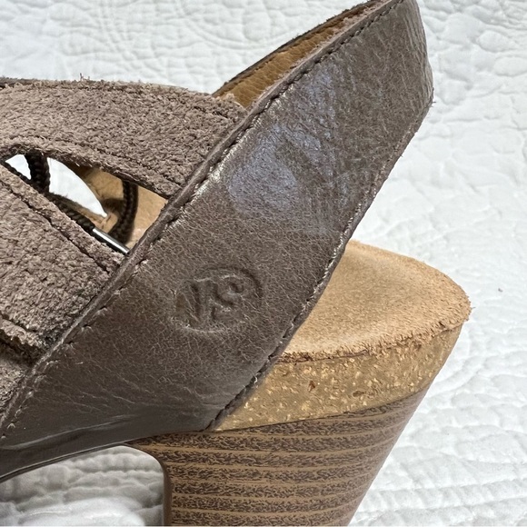 Joseph Seibel Womens Ruth 29 Taupe Leather Tie Heel Sandals, Size 39 - Picture 3 of 10